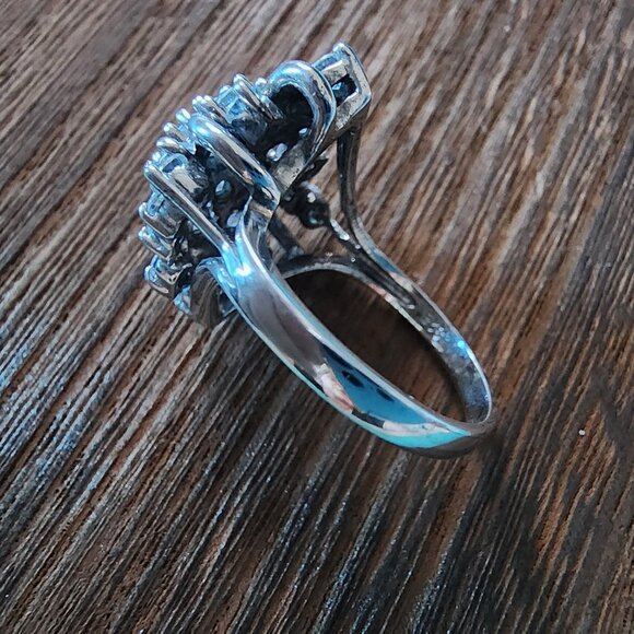 Vintage Sterling Silver & CZ Cocktail Ring for Women- Size 8-Very Good Condition - Picture 6 of 13